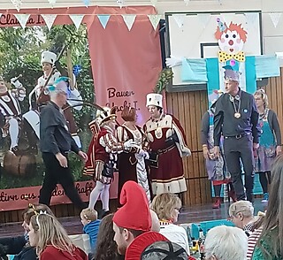 Proklamation des Damendreigestirns Al'Ersch