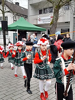 Super Stimmung auf dem Merler Dorfplatz