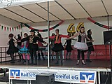 Geburtstagsparty auf dem Merler Dorfplatz