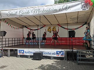 Geburtstagsparty auf dem Merler Dorfplatz
