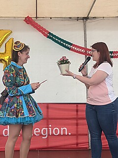 Geburtstagsparty auf dem Merler Dorfplatz