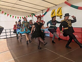 Geburtstagsparty auf dem Merler Dorfplatz