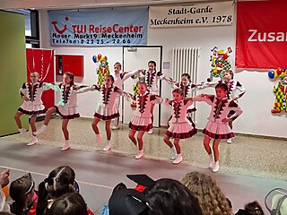 Jecke Kids feierten in Merl