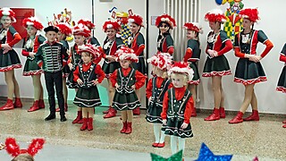 Jecke Kids feierten in Merl