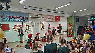 Jecke Kids feierten in Merl