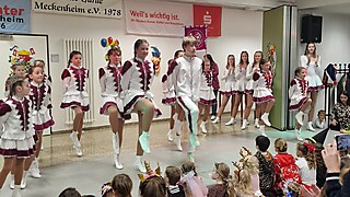 Jecke Kids feierten in Merl