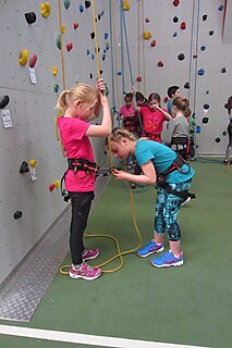 Die Stadt-Gardisten zu Besuch in der Kletterhalle