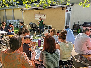 Stadt-Garde wählte und grillte